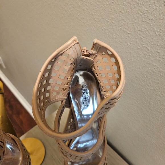 KENNETH COLE WOMEN'S HEELS SIZE 9.5 - Picture 2 of 5